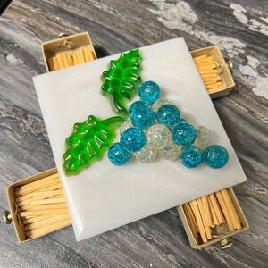 Lucite Grapes Matchbook